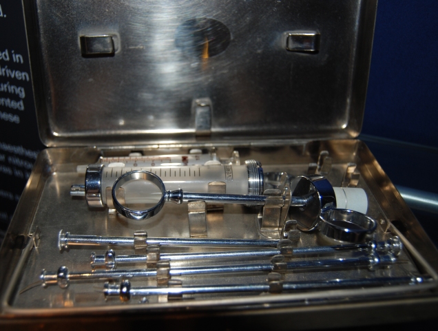spinal set, originally from St Christopher’s Hospice, London